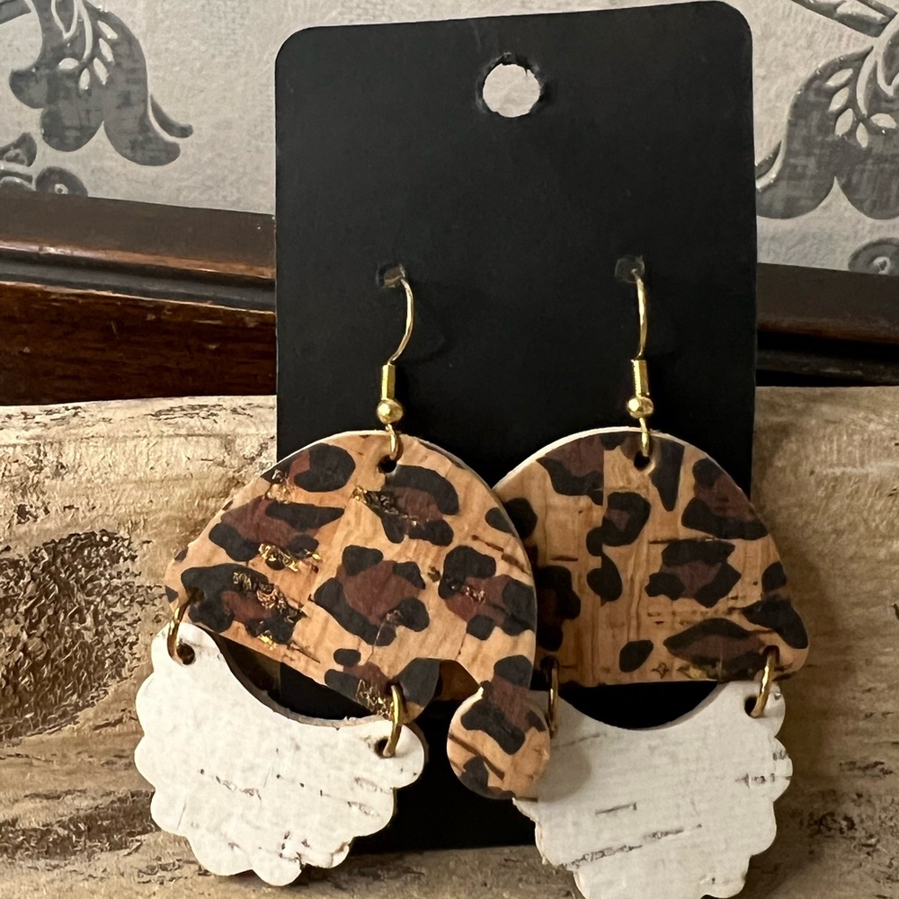 Leopard Print Santa Dangle Earrings White Christmas New